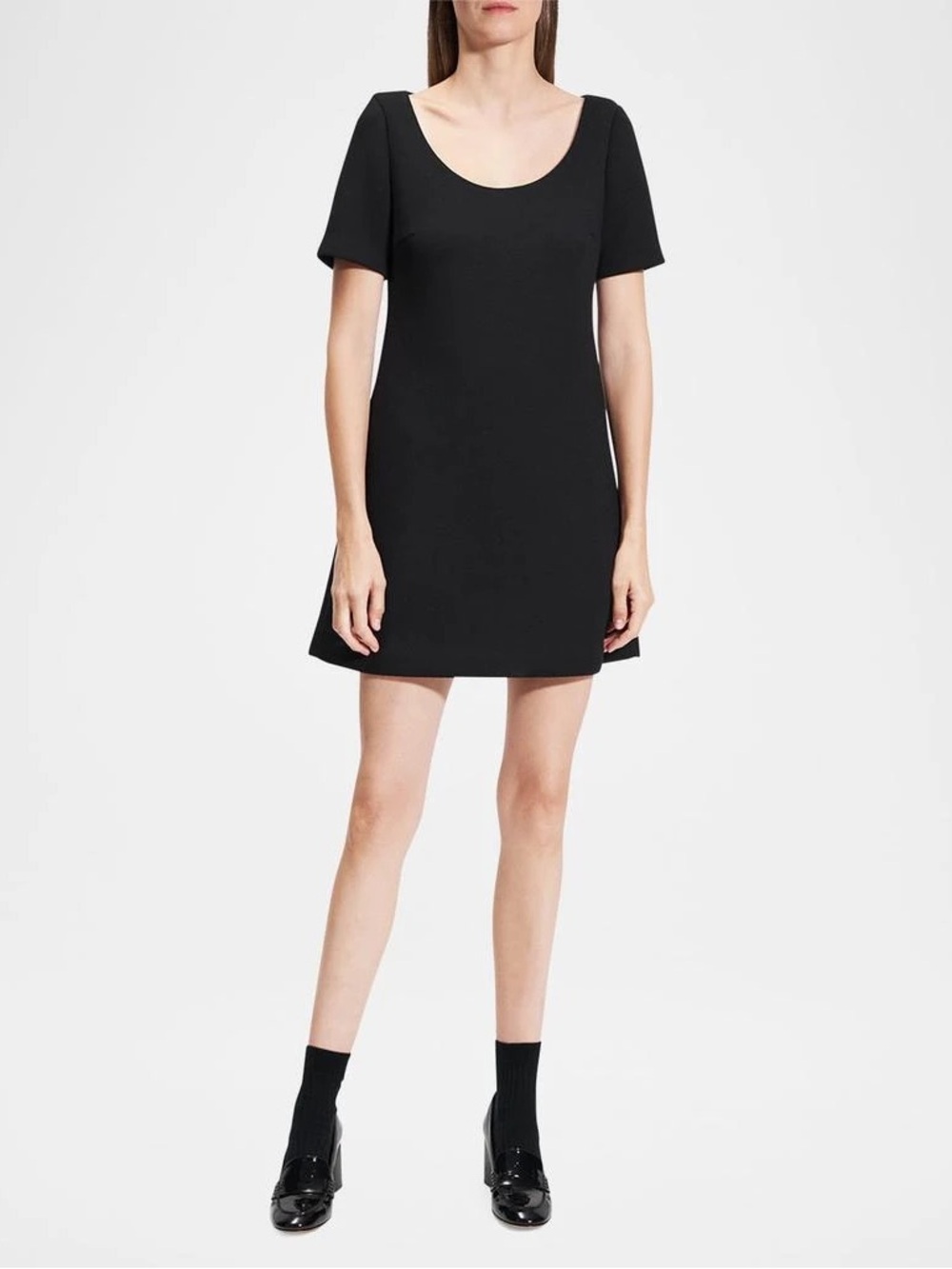 🦋NWT Theory Black Scoop Neck Scuba Dress